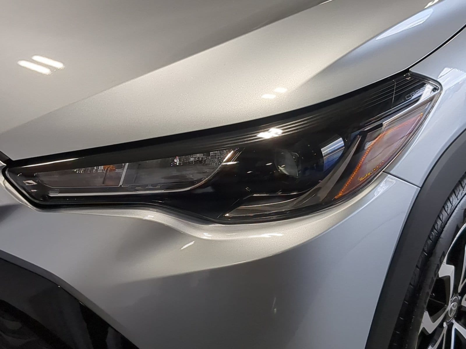 2024 Toyota Corolla Cross S - Photo 11