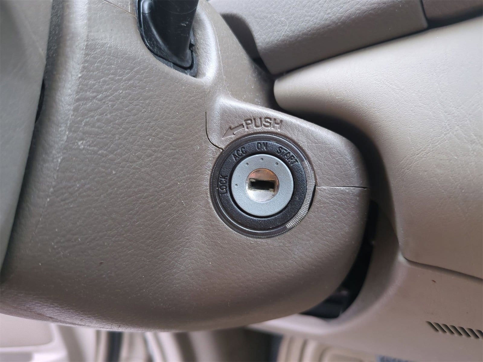 Thumbnail: 2003 Toyota Camry - 24