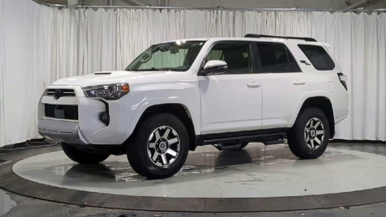 Thumbnail: 2023 Toyota 4Runner - 4