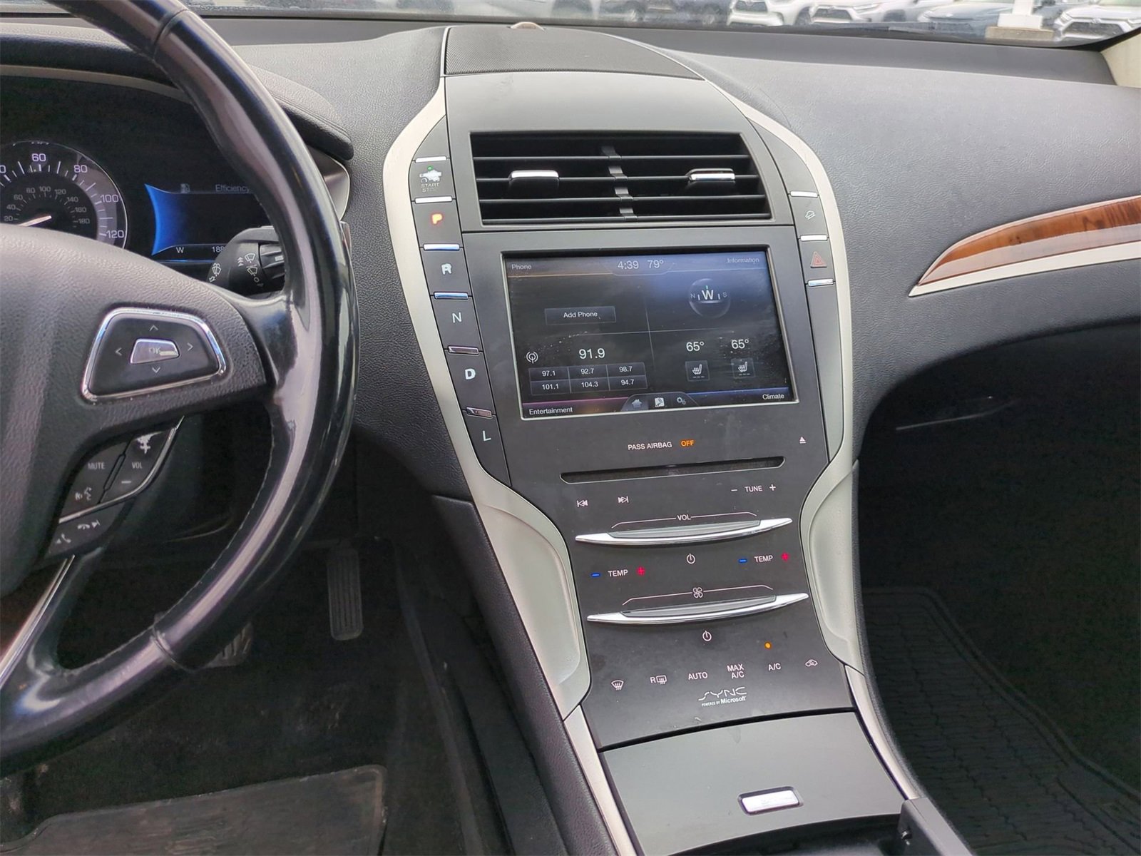 Thumbnail: 2015 Lincoln MKZ - 26