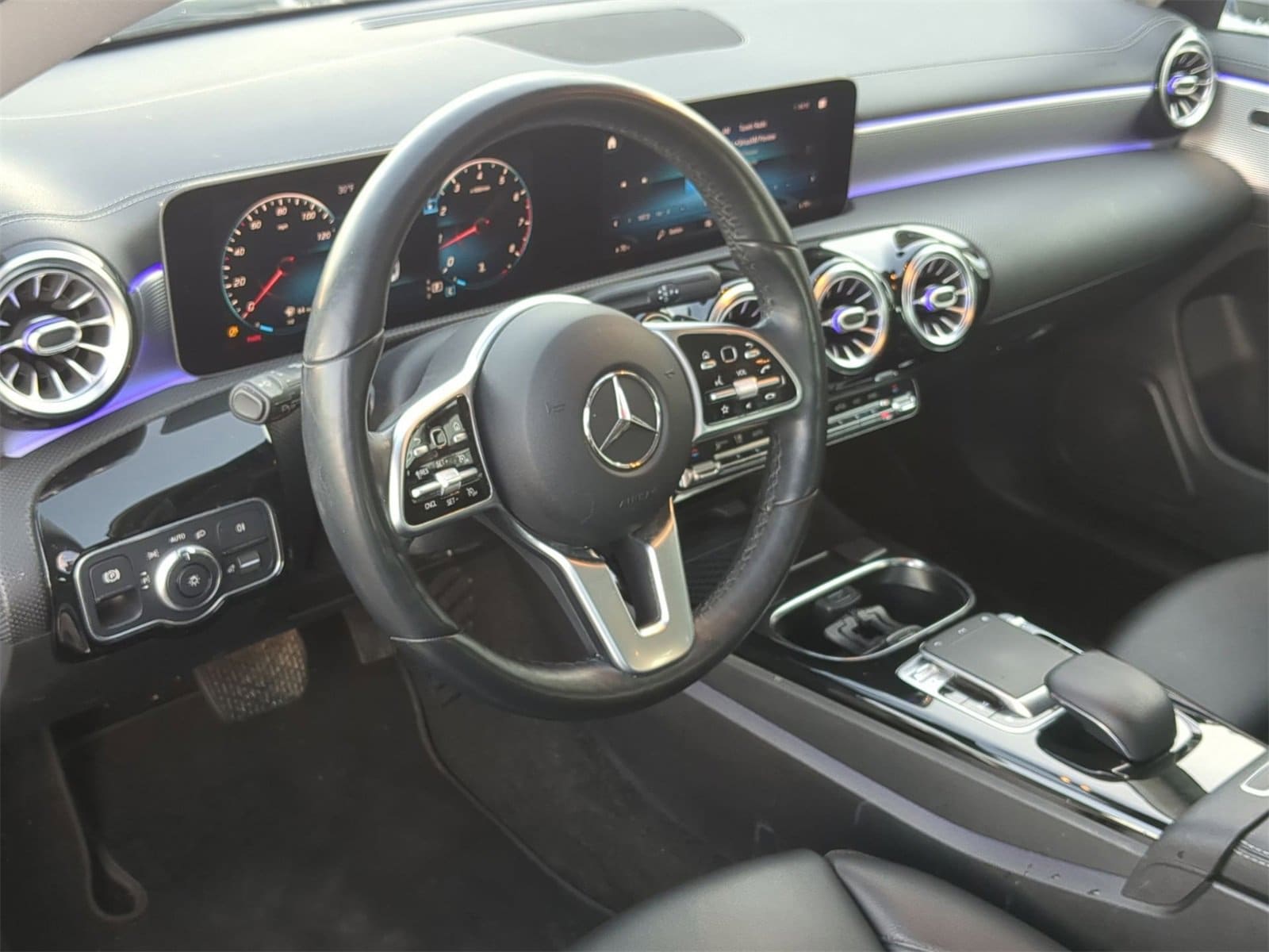 Thumbnail: 2020 Mercedes-Benz CLA - 10