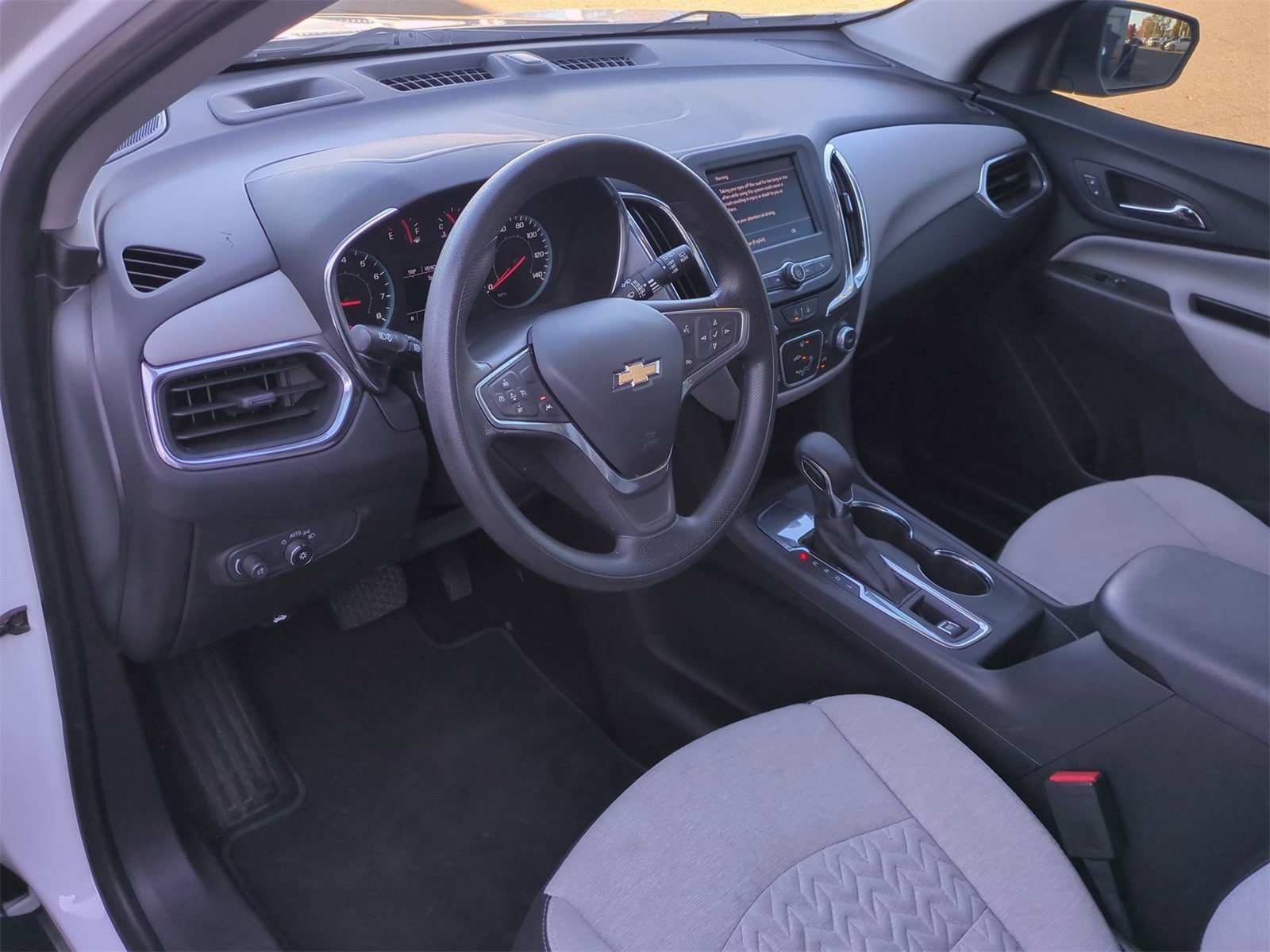 Thumbnail: 2023 Chevrolet Equinox - 10