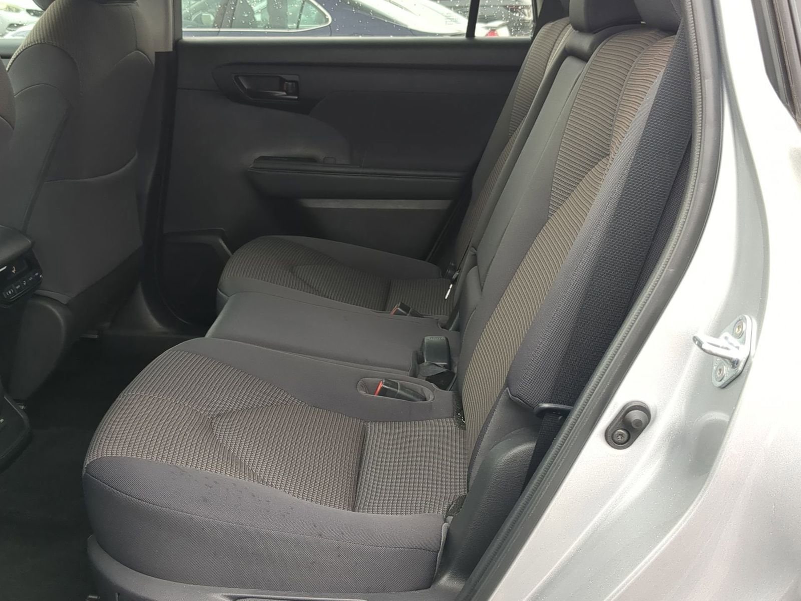 Thumbnail: 2023 Toyota Highlander - 19