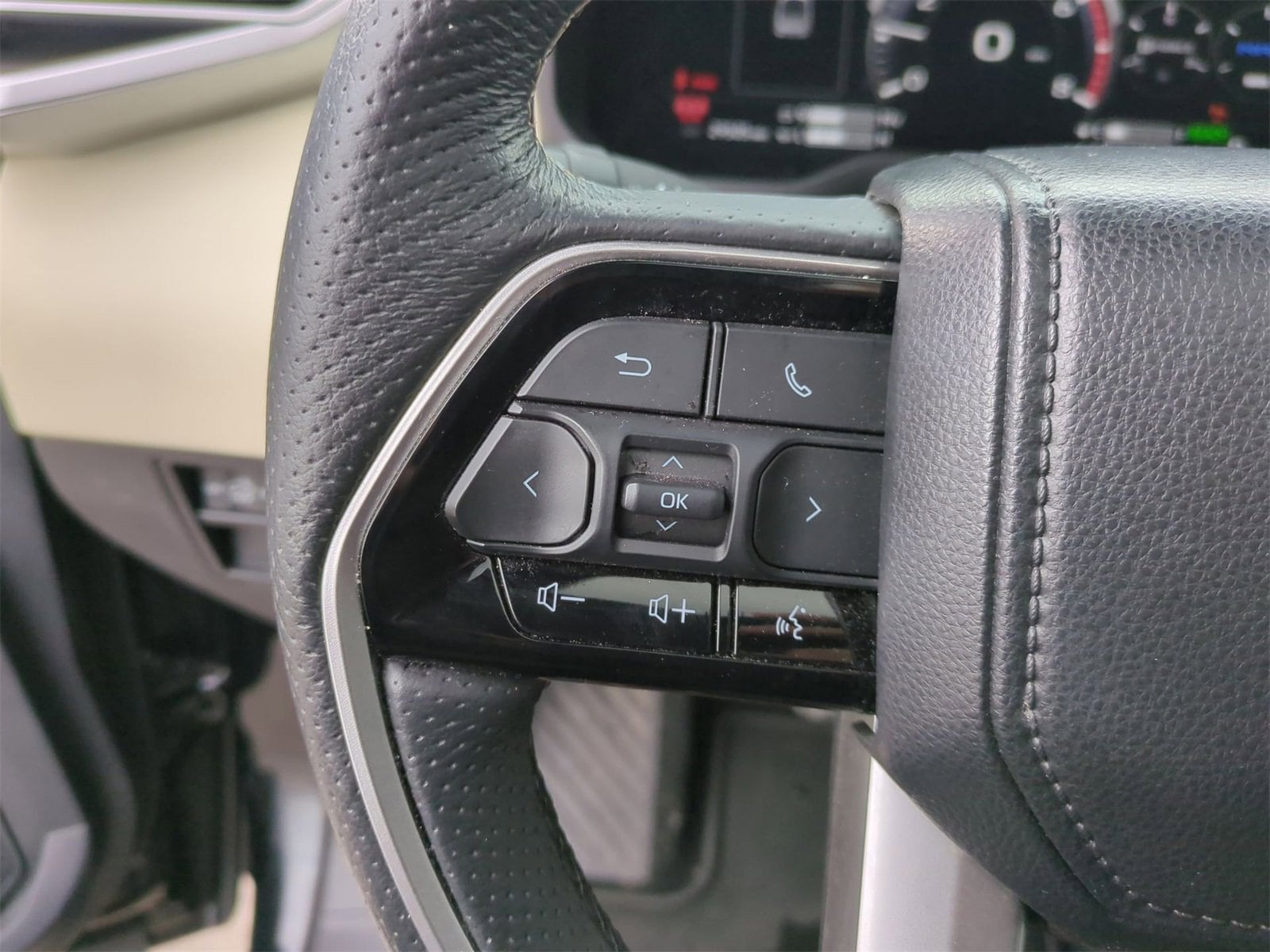 Thumbnail: 2023 Toyota Tundra - 24