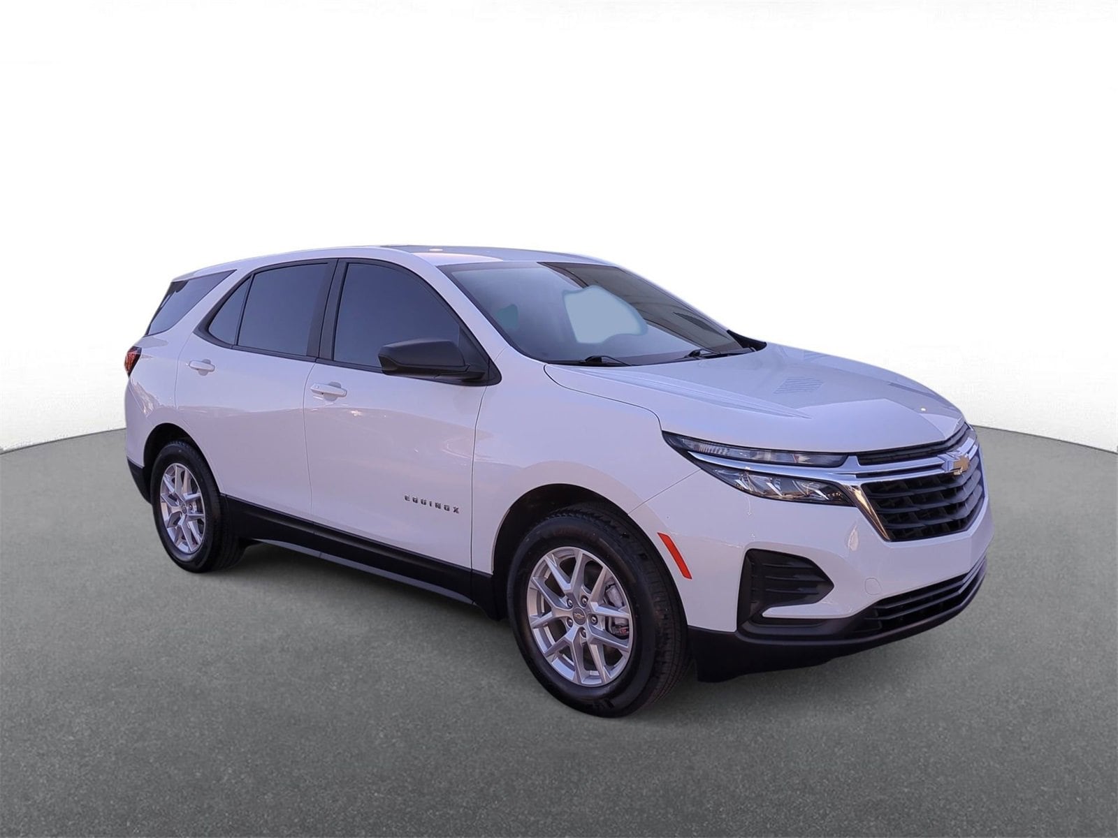 Thumbnail: 2023 Chevrolet Equinox - 2