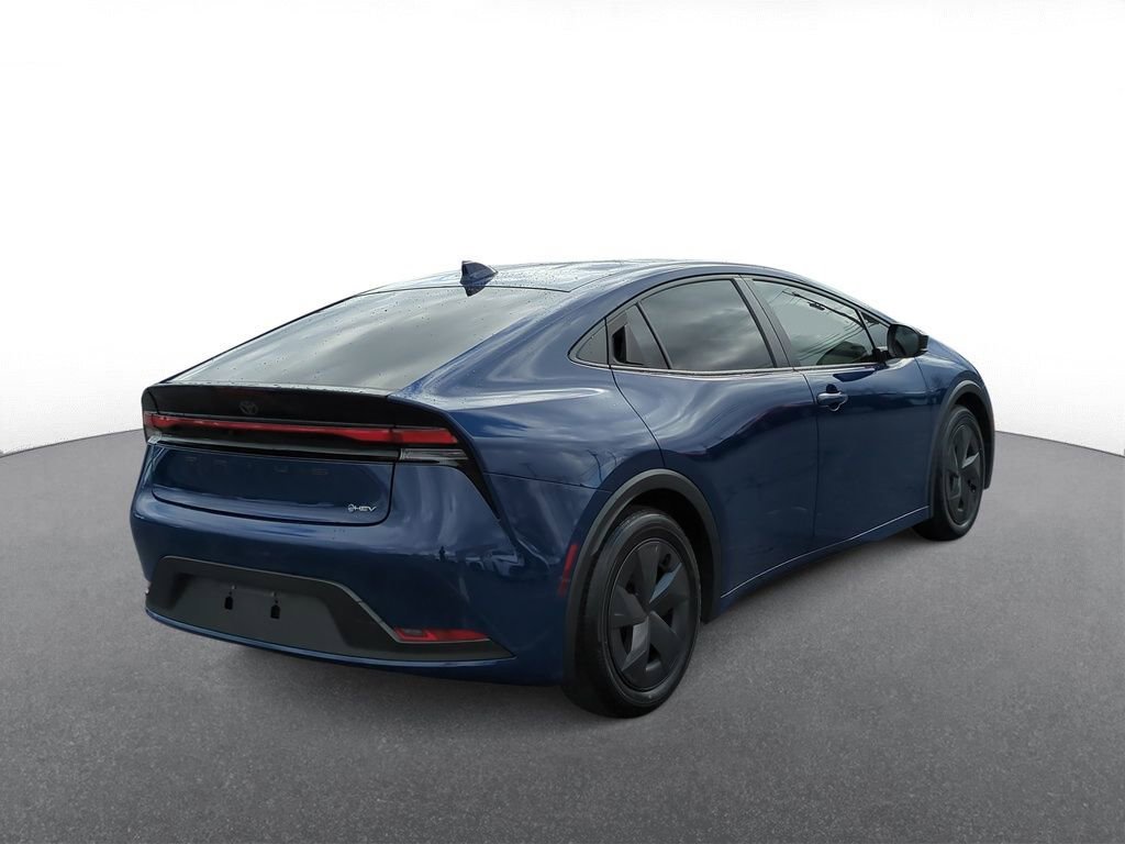 Thumbnail: 2023 Toyota Prius - 8