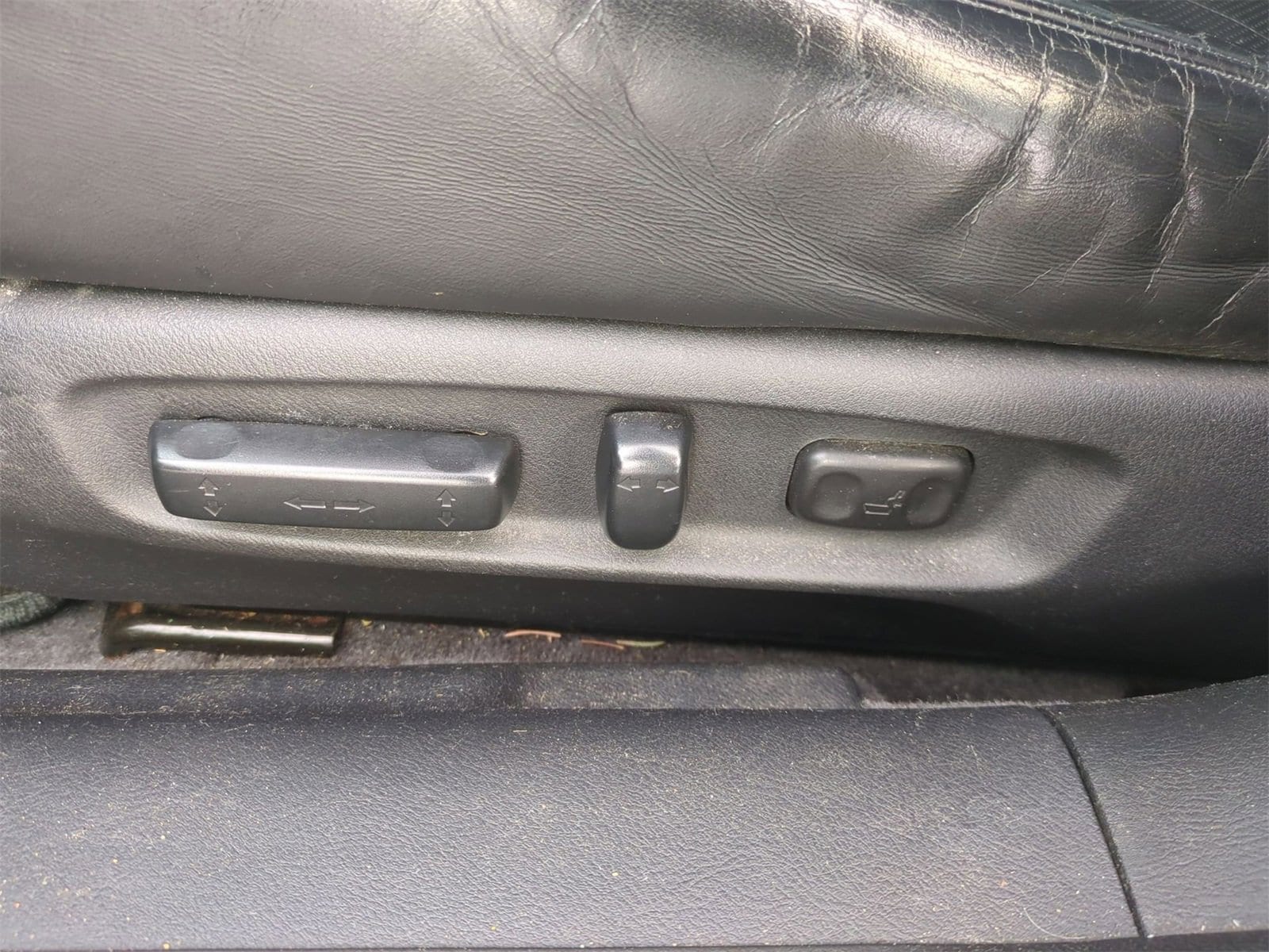 Thumbnail: 2004 Acura TL - 16