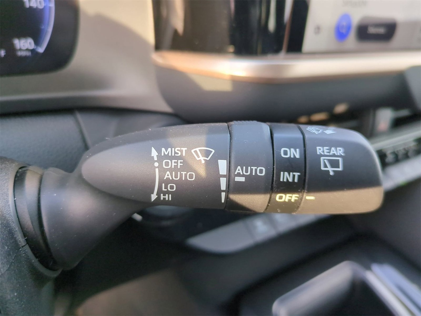 Thumbnail: 2025 Toyota Crown Signia - 25