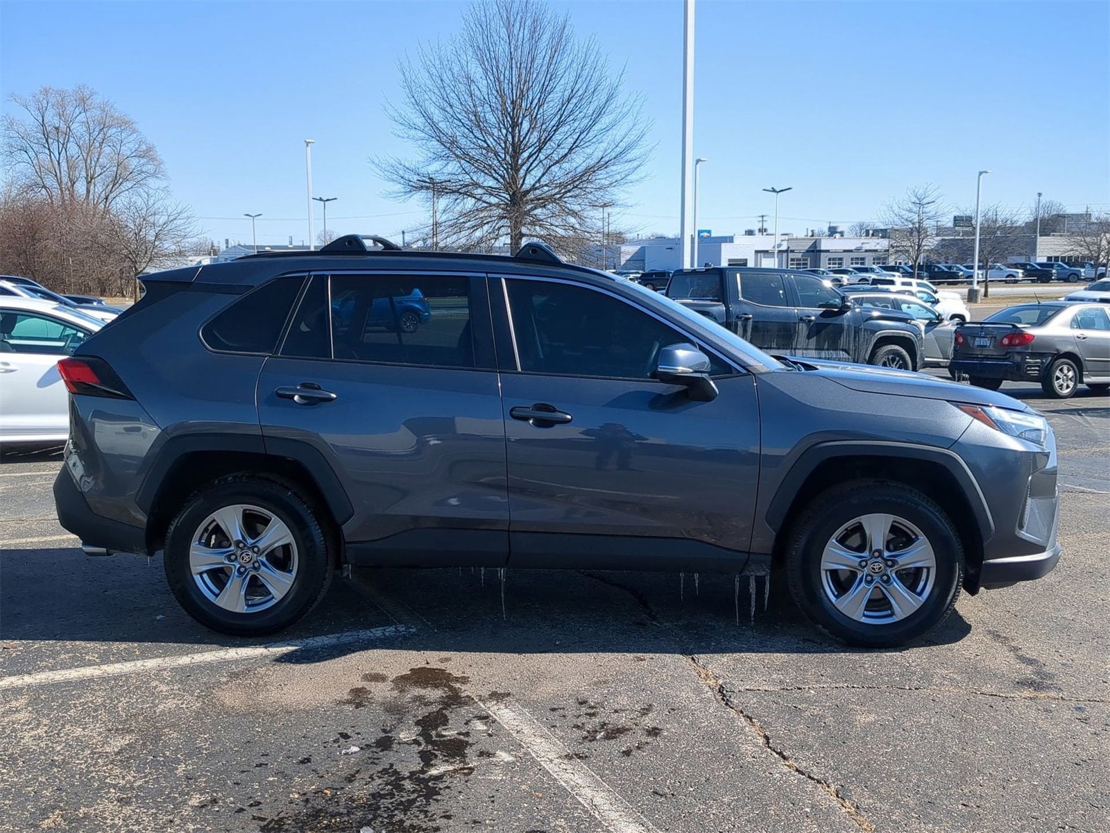 Thumbnail: 2023 Toyota RAV4 - 15