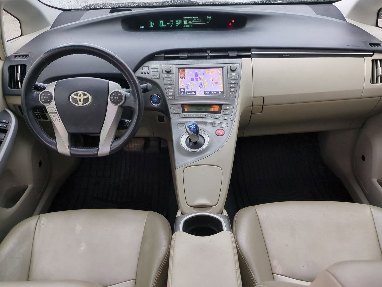 2012 Toyota Prius Four - Photo 15