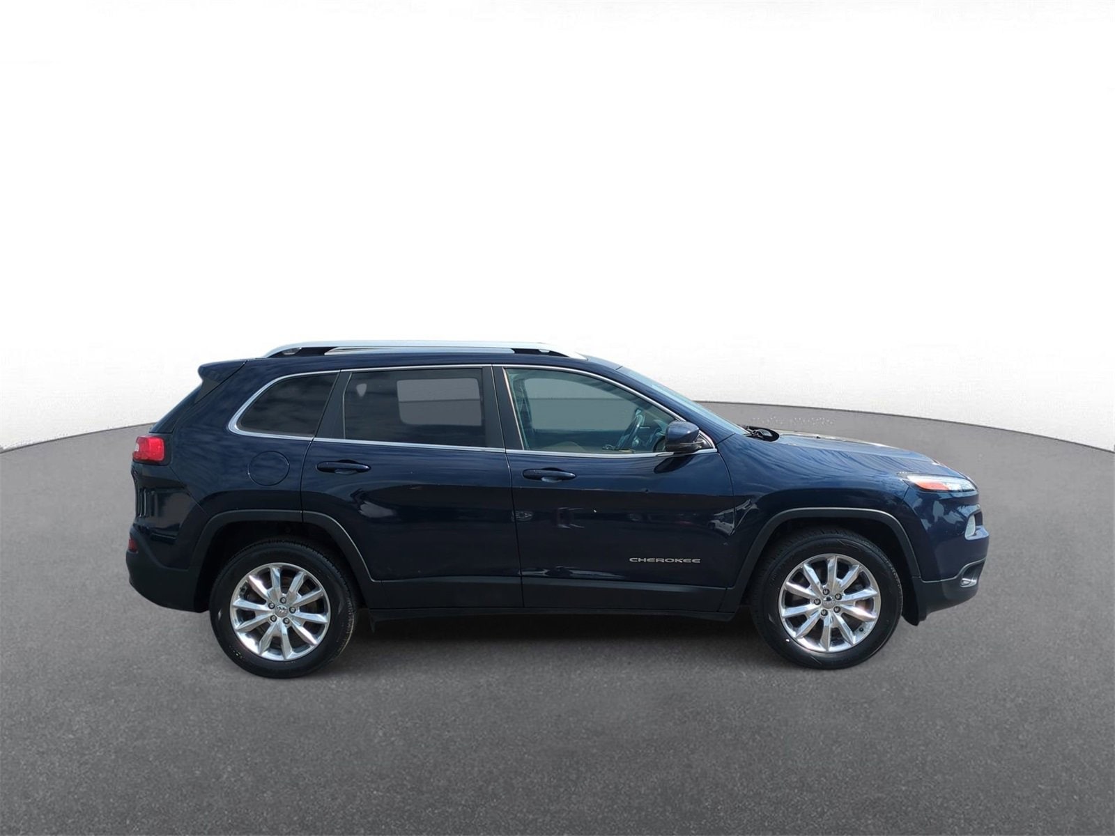 Thumbnail: 2015 Jeep Cherokee - 9