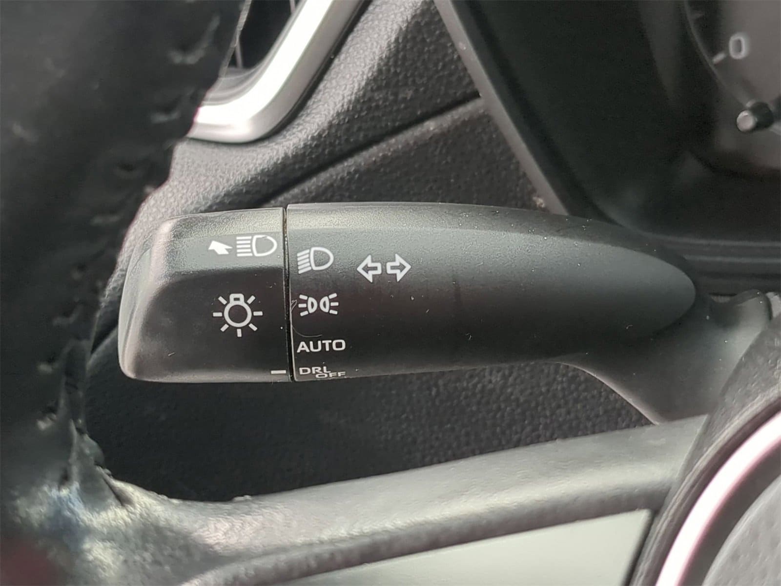 Thumbnail: 2023 Toyota Corolla Cross - 33