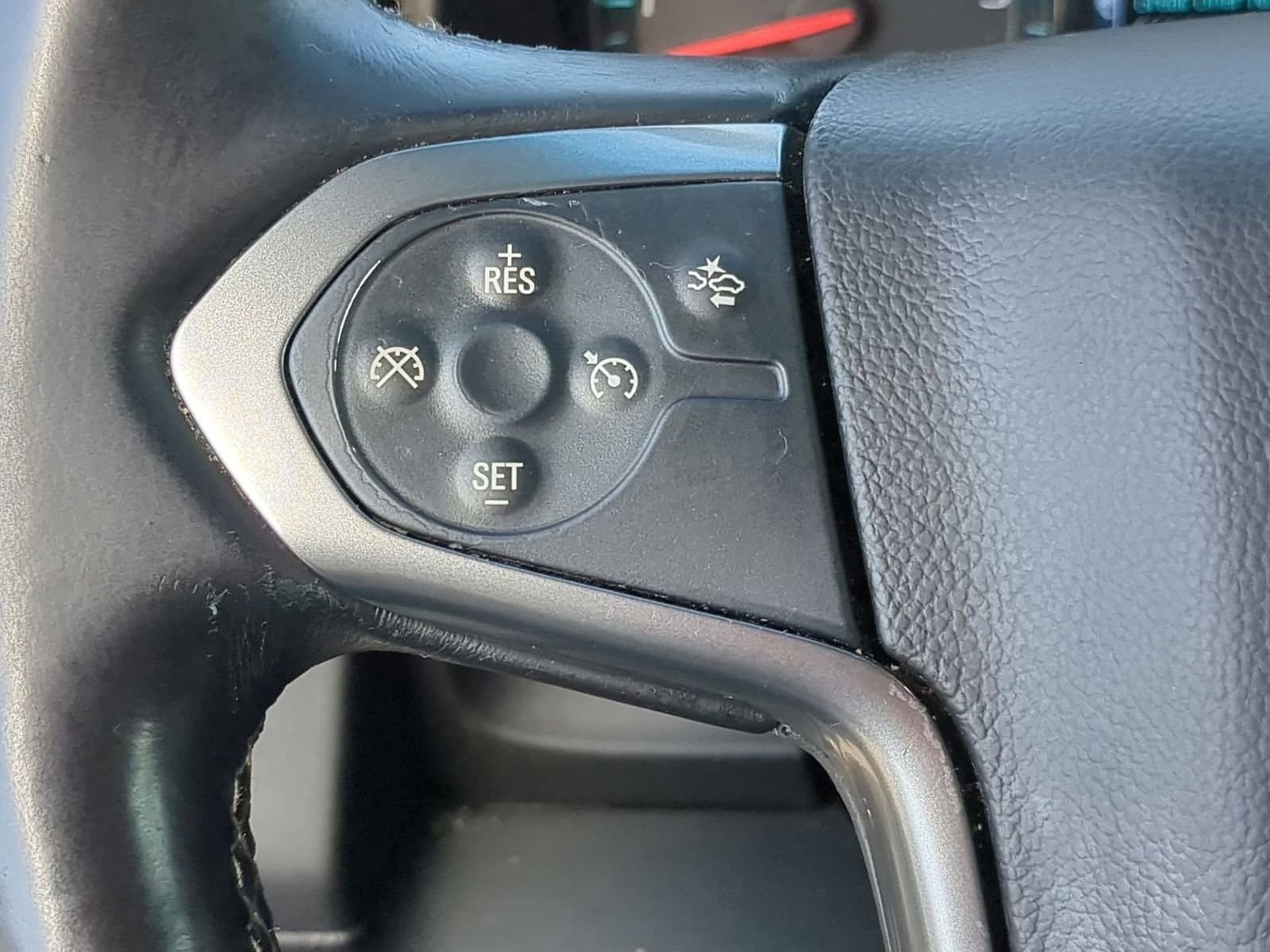 Thumbnail: 2017 Chevrolet Suburban - 23