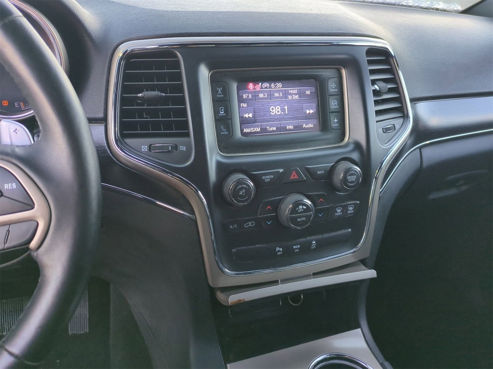 Thumbnail: 2014 Jeep Grand Cherokee - 26