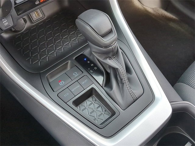 Thumbnail: 2024 Toyota RAV4 - 30