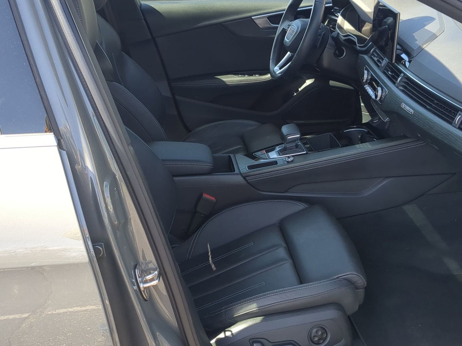 Thumbnail: 2023 Audi A4 - 21