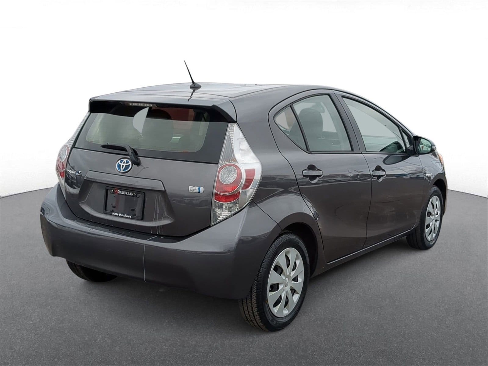 Thumbnail: 2014 Toyota Prius c - 8