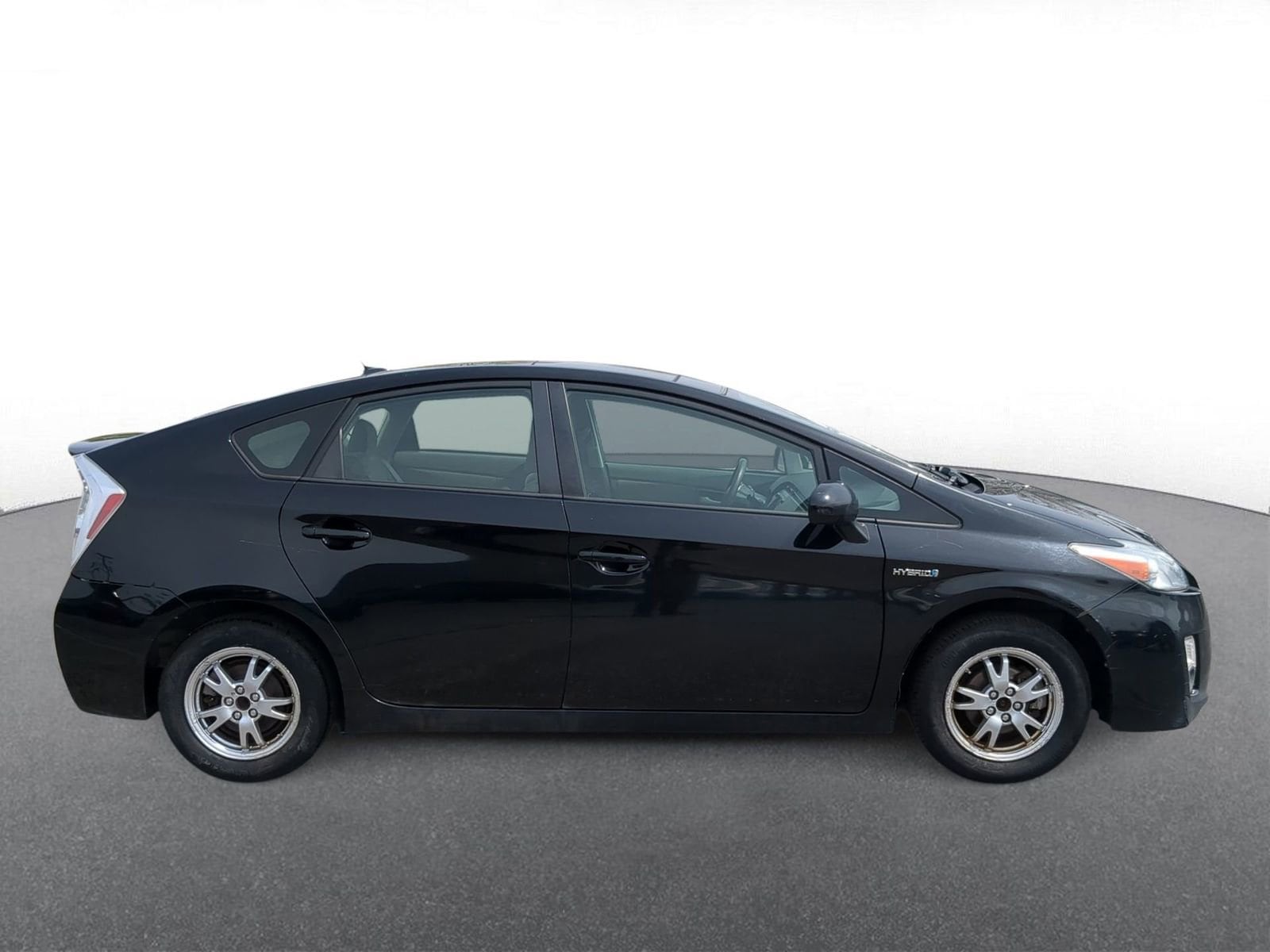 Thumbnail: 2010 Toyota Prius - 9
