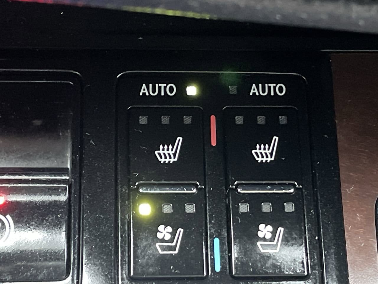 Thumbnail: 2021 Lexus RX - 23