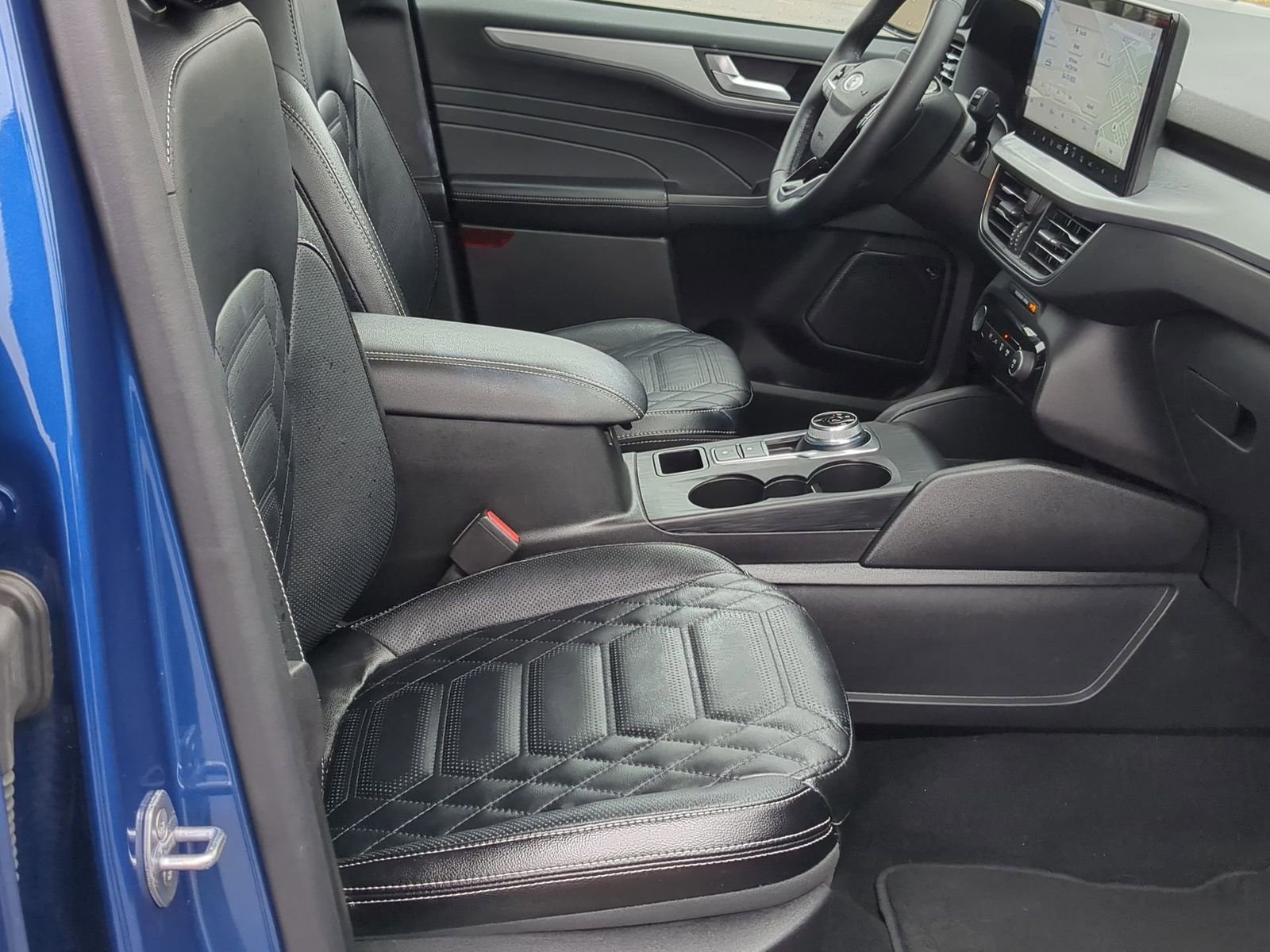 Thumbnail: 2023 Ford Escape - 21