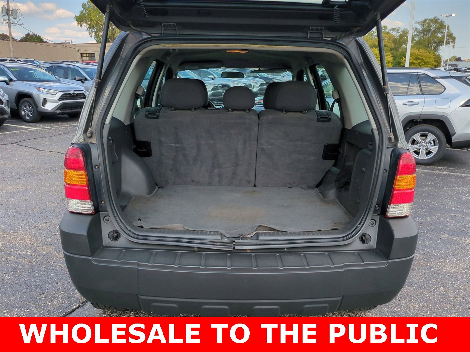 Thumbnail: 2005 Ford Escape - 33