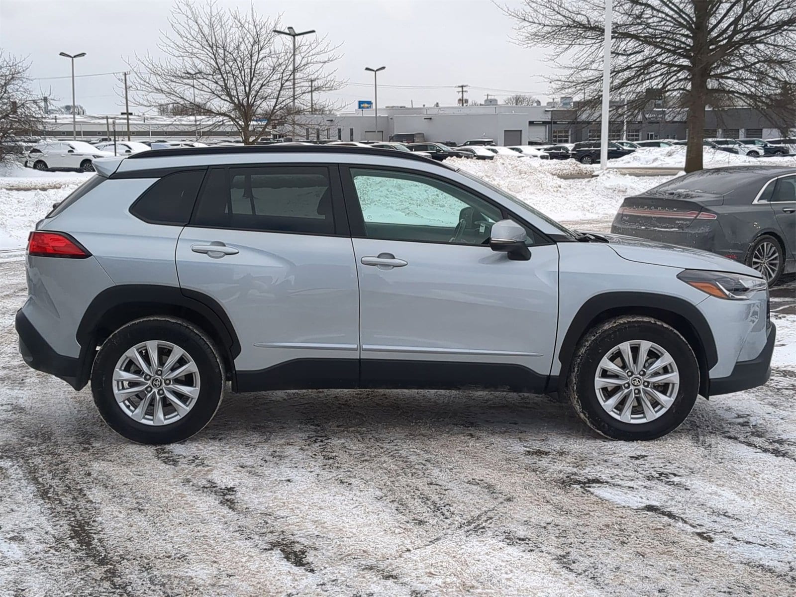 Thumbnail: 2023 Toyota Corolla Cross - 15