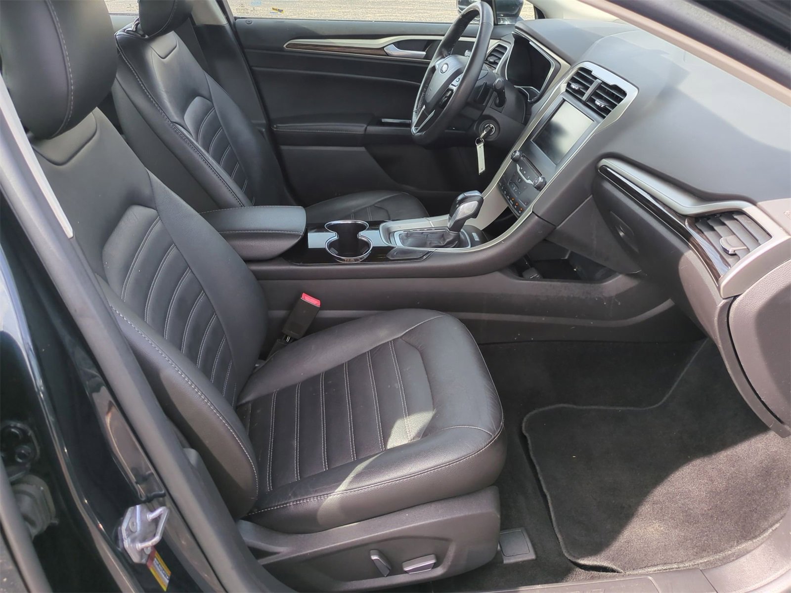 Thumbnail: 2014 Ford Fusion - 21