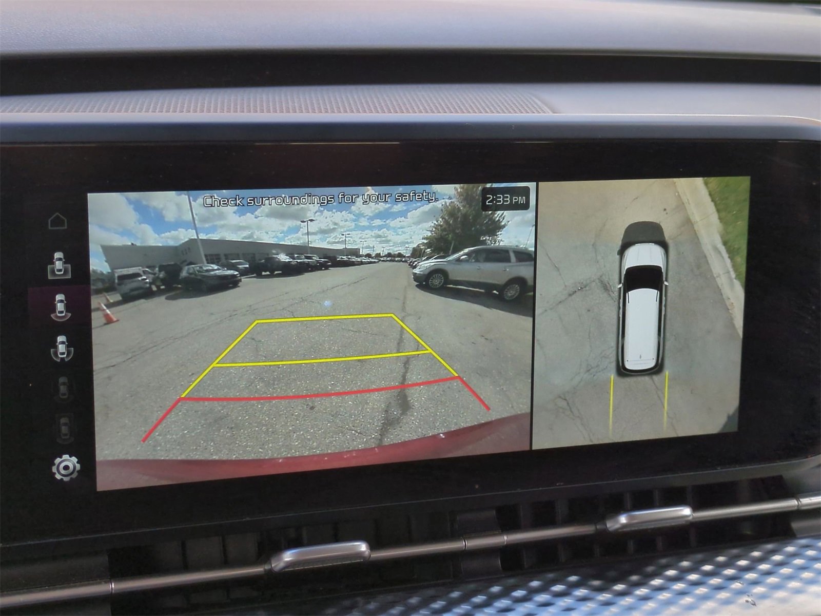 Thumbnail: 2023 Kia Carnival - 30