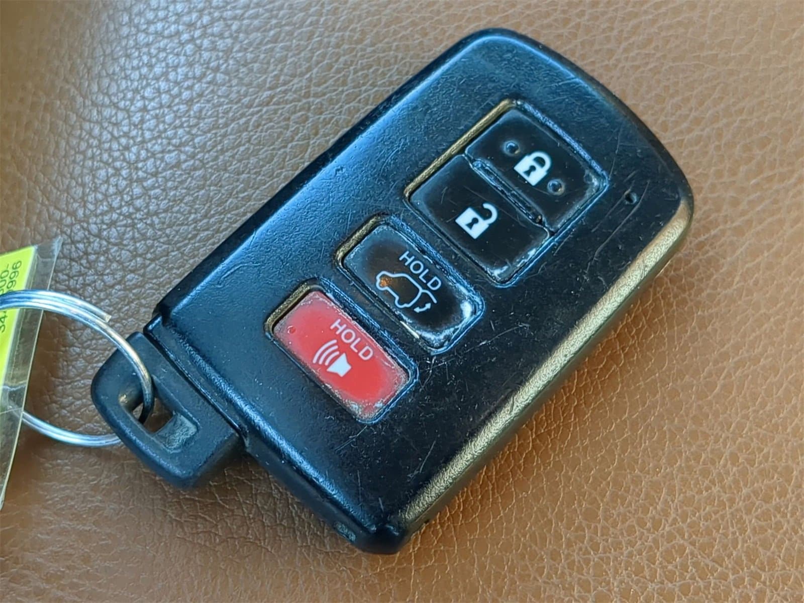 Thumbnail: 2018 Toyota RAV4 - 41