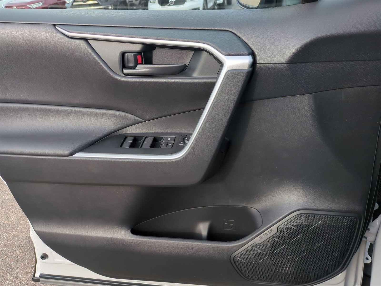 Thumbnail: 2025 Toyota RAV4 - 29