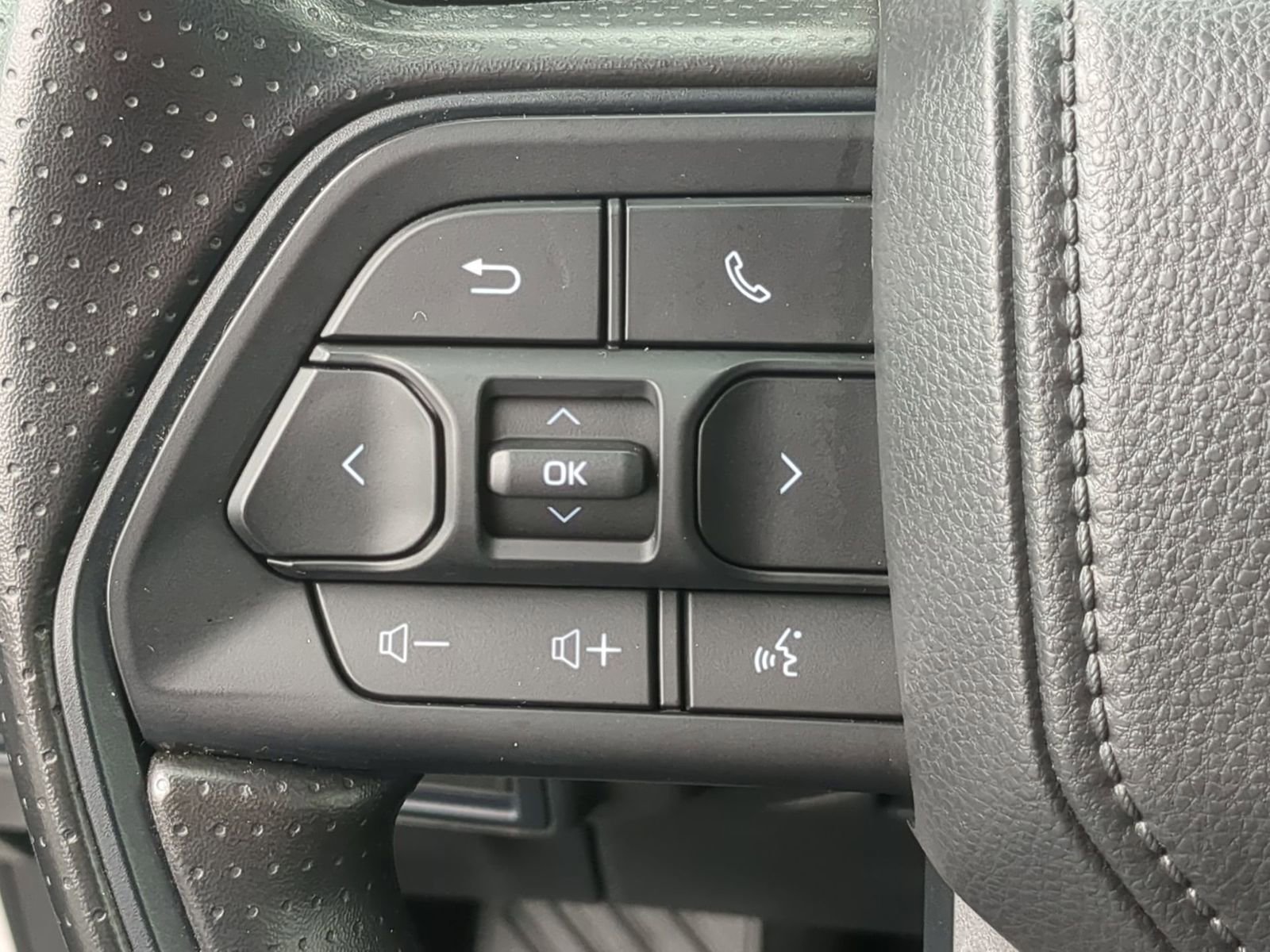 Thumbnail: 2025 Toyota Tundra - 23