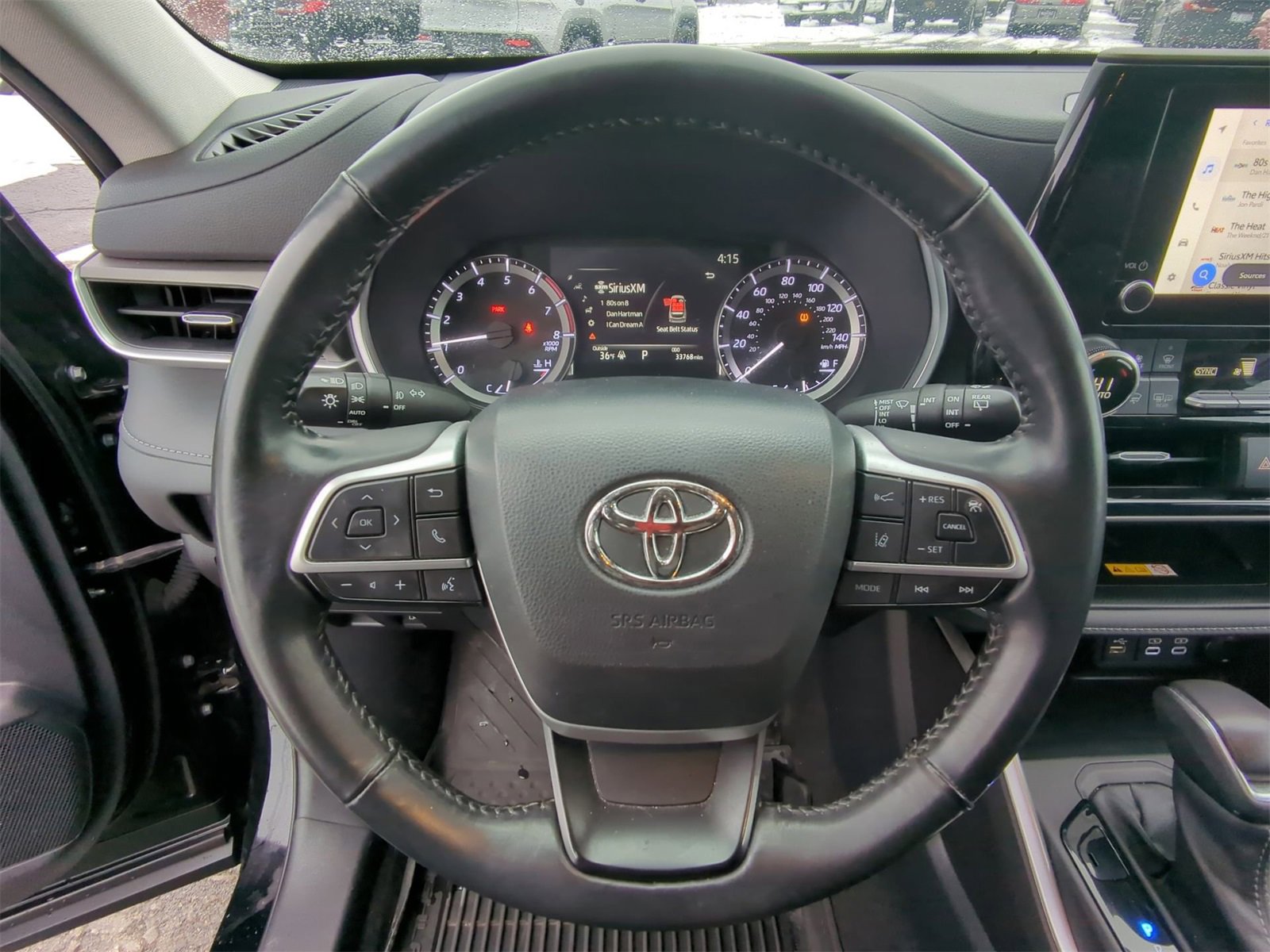 Thumbnail: 2023 Toyota Highlander - 31