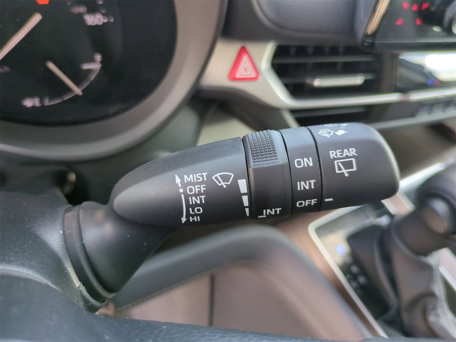 Thumbnail: 2023 Toyota Sienna - 24