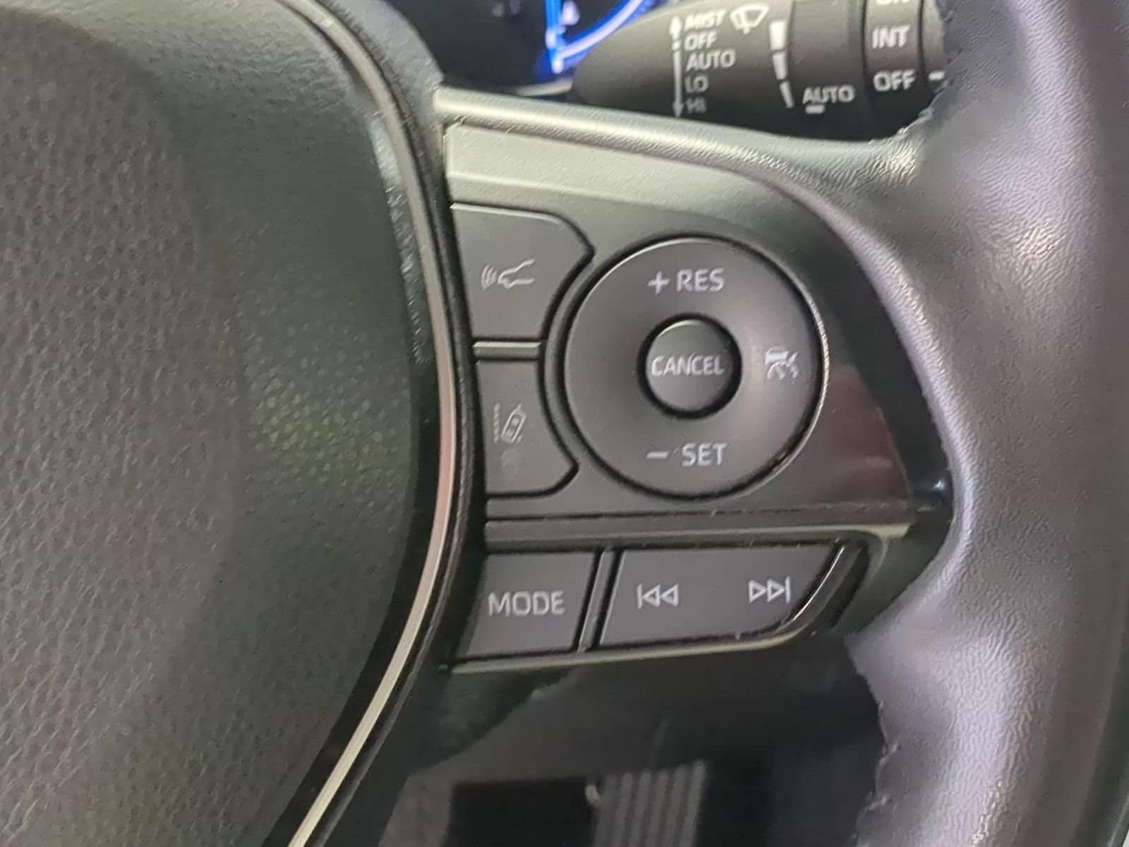2024 Toyota RAV4 XLE Premium - Photo 24
