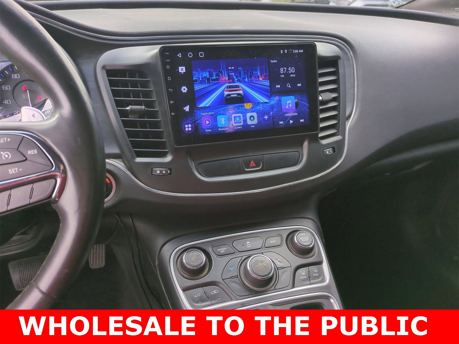 Thumbnail: 2015 Chrysler 200 - 25