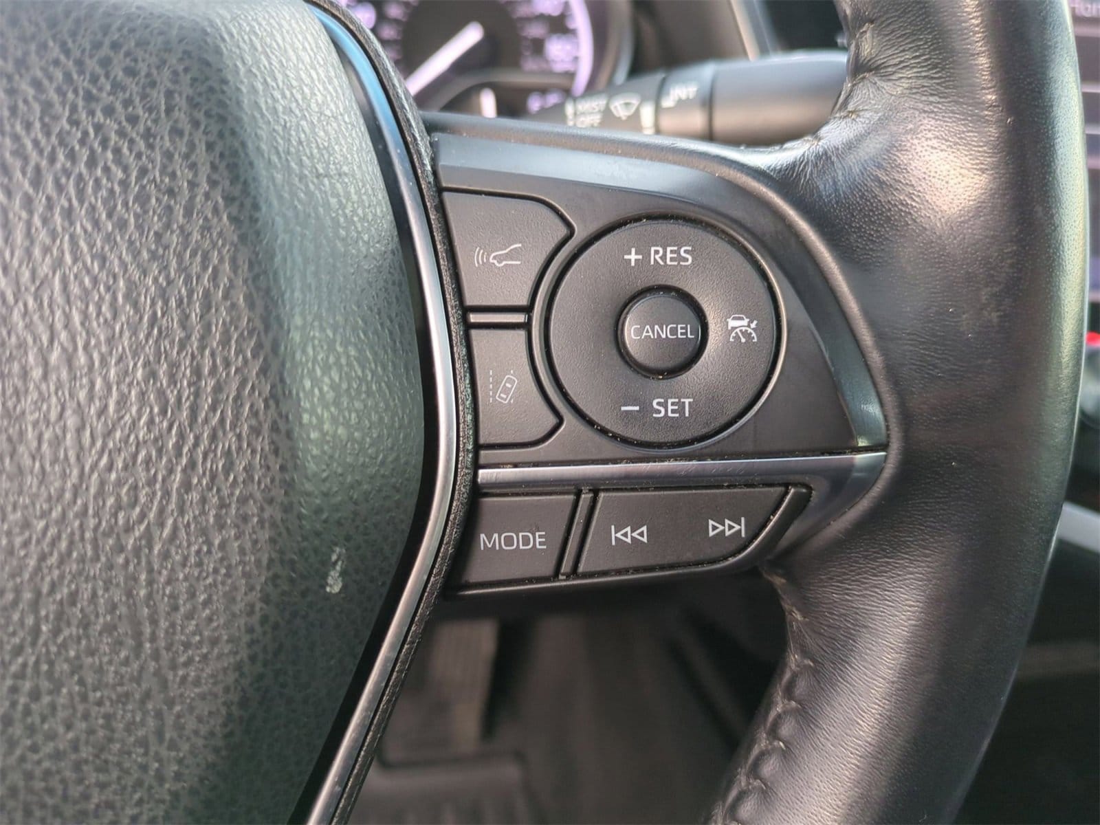 Thumbnail: 2018 Toyota Camry - 24