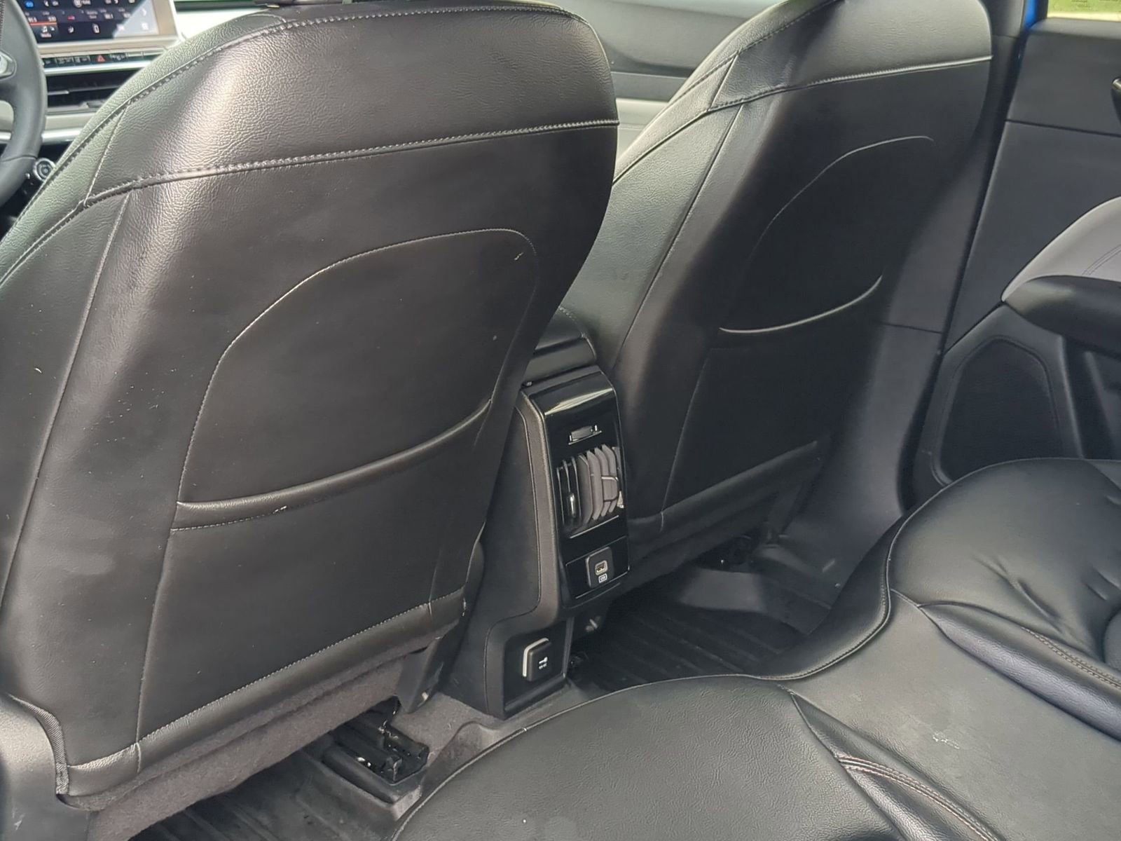 Thumbnail: 2023 Jeep Compass - 18