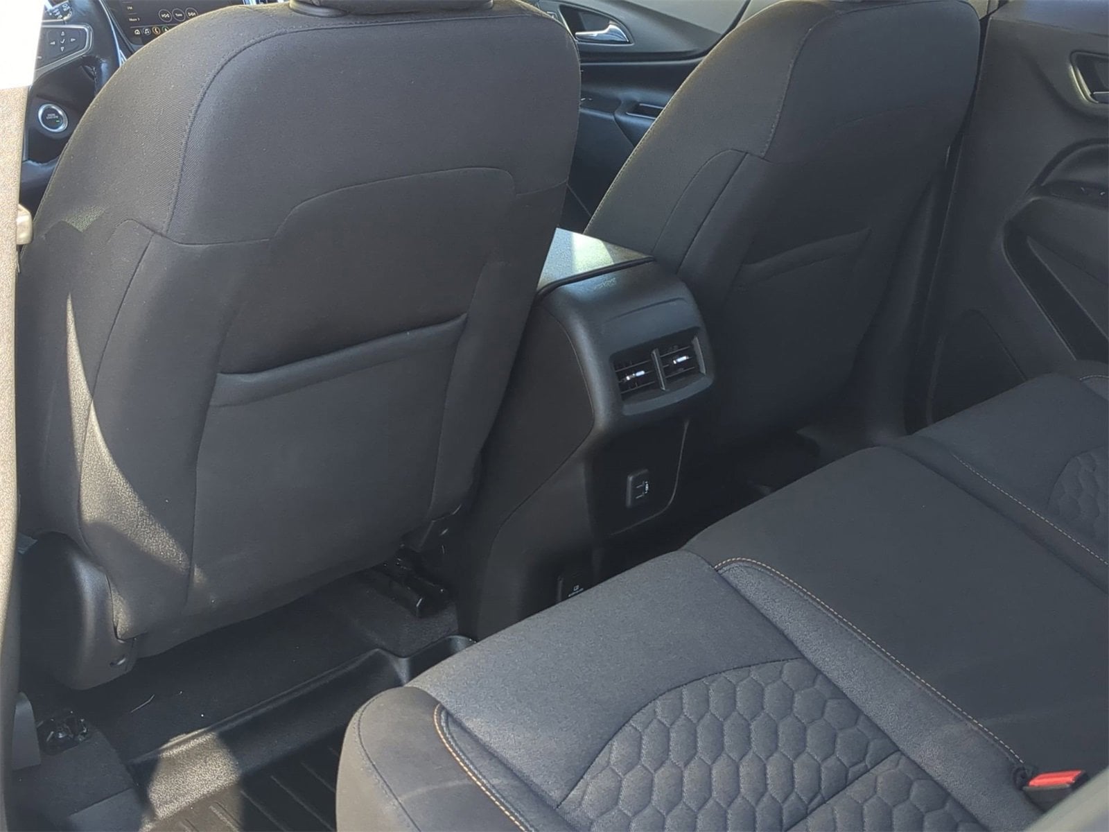 Thumbnail: 2019 Chevrolet Equinox - 25