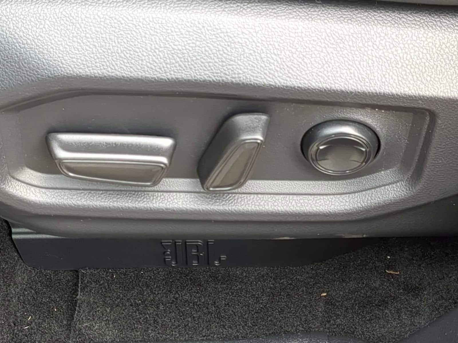 Thumbnail: 2025 Toyota Tundra - 17