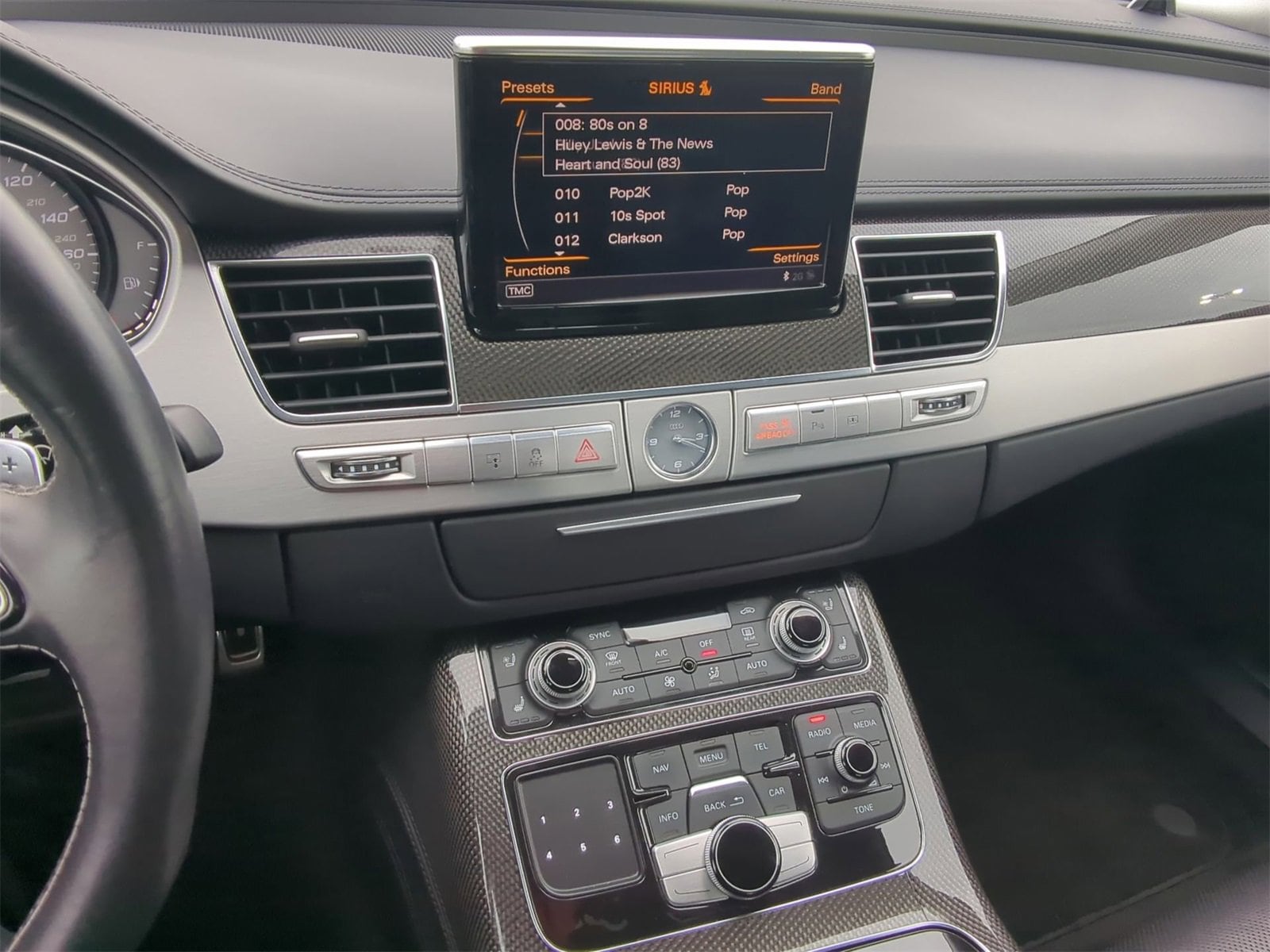 Thumbnail: 2013 Audi S8 - 34