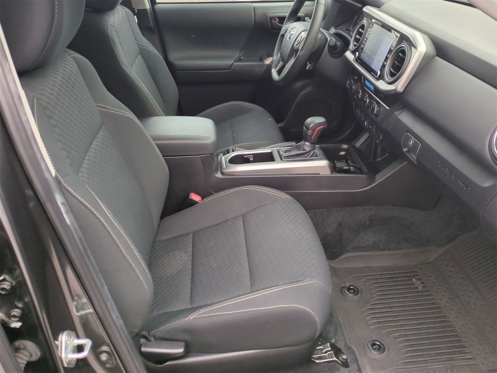 Thumbnail: 2023 Toyota Tacoma - 21