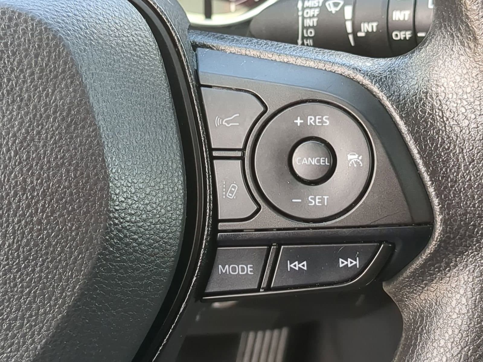 Thumbnail: 2025 Toyota RAV4 - 24