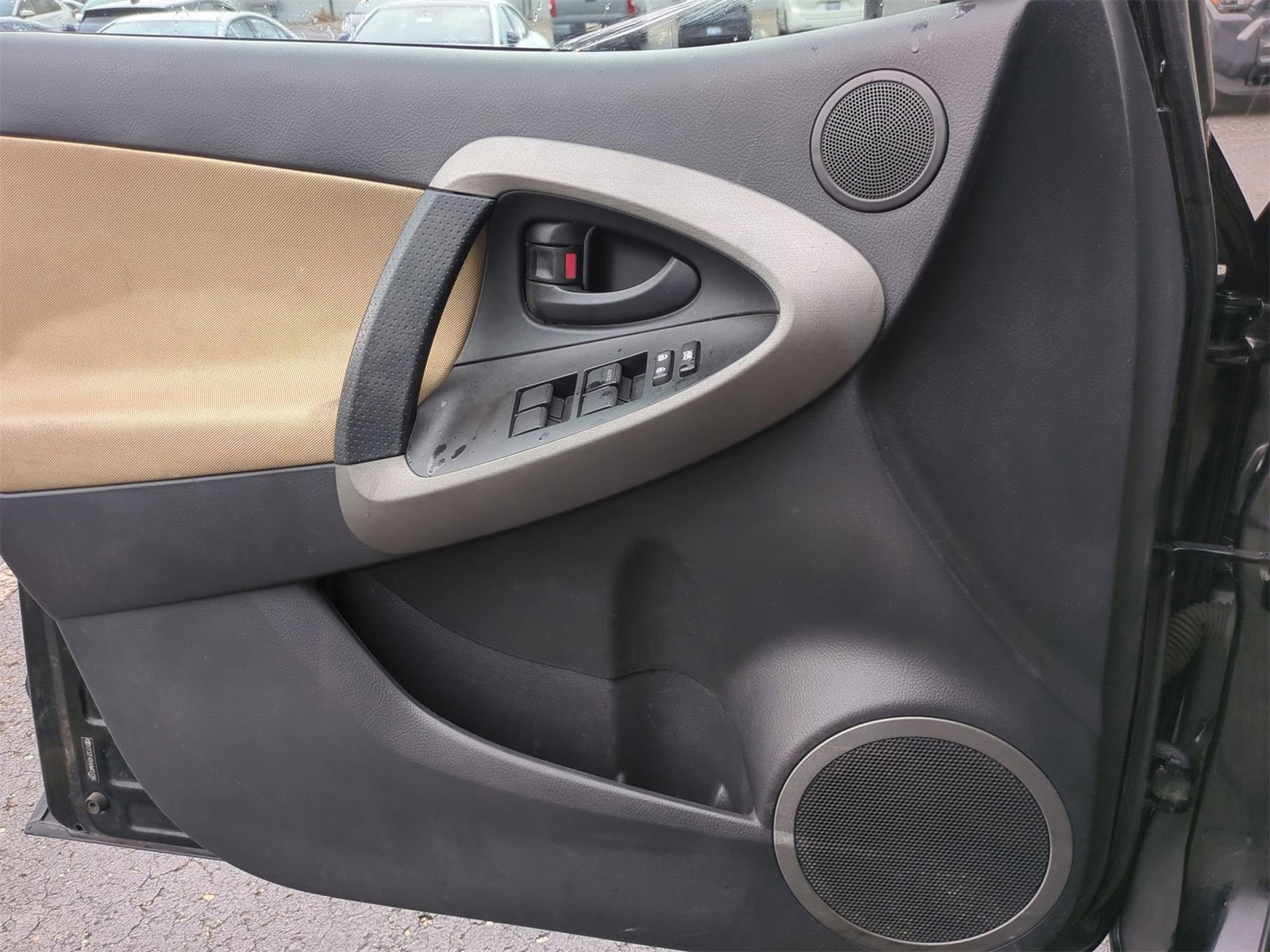 Thumbnail: 2010 Toyota RAV4 - 29
