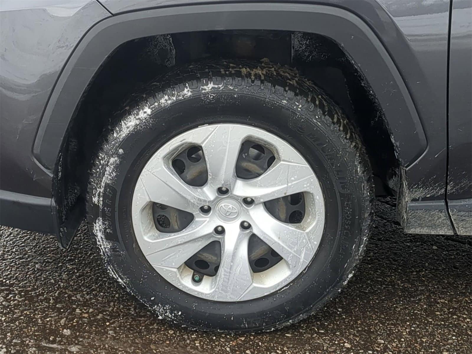 Thumbnail: 2019 Toyota RAV4 - 21