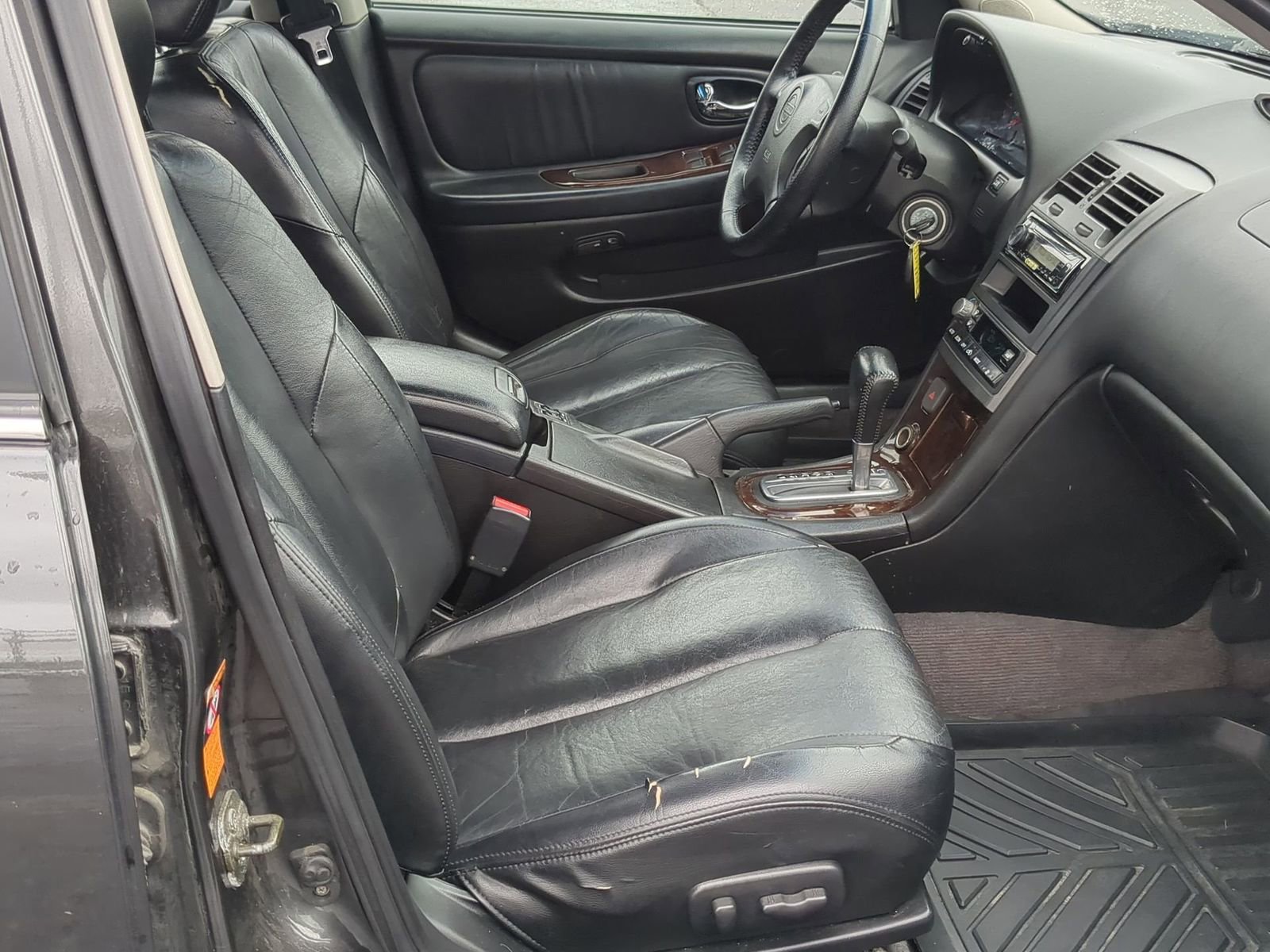 Thumbnail: 2001 Nissan Maxima - 19