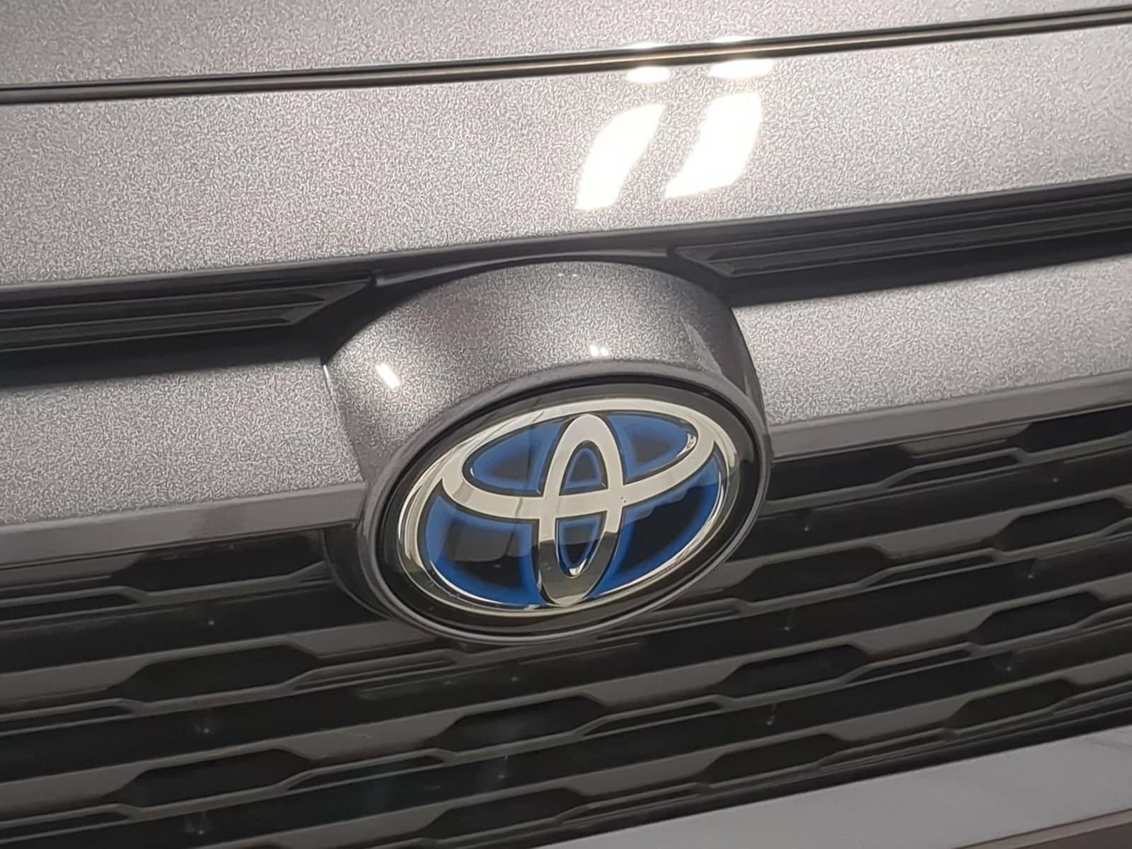2024 Toyota RAV4 XLE Premium - Photo 12