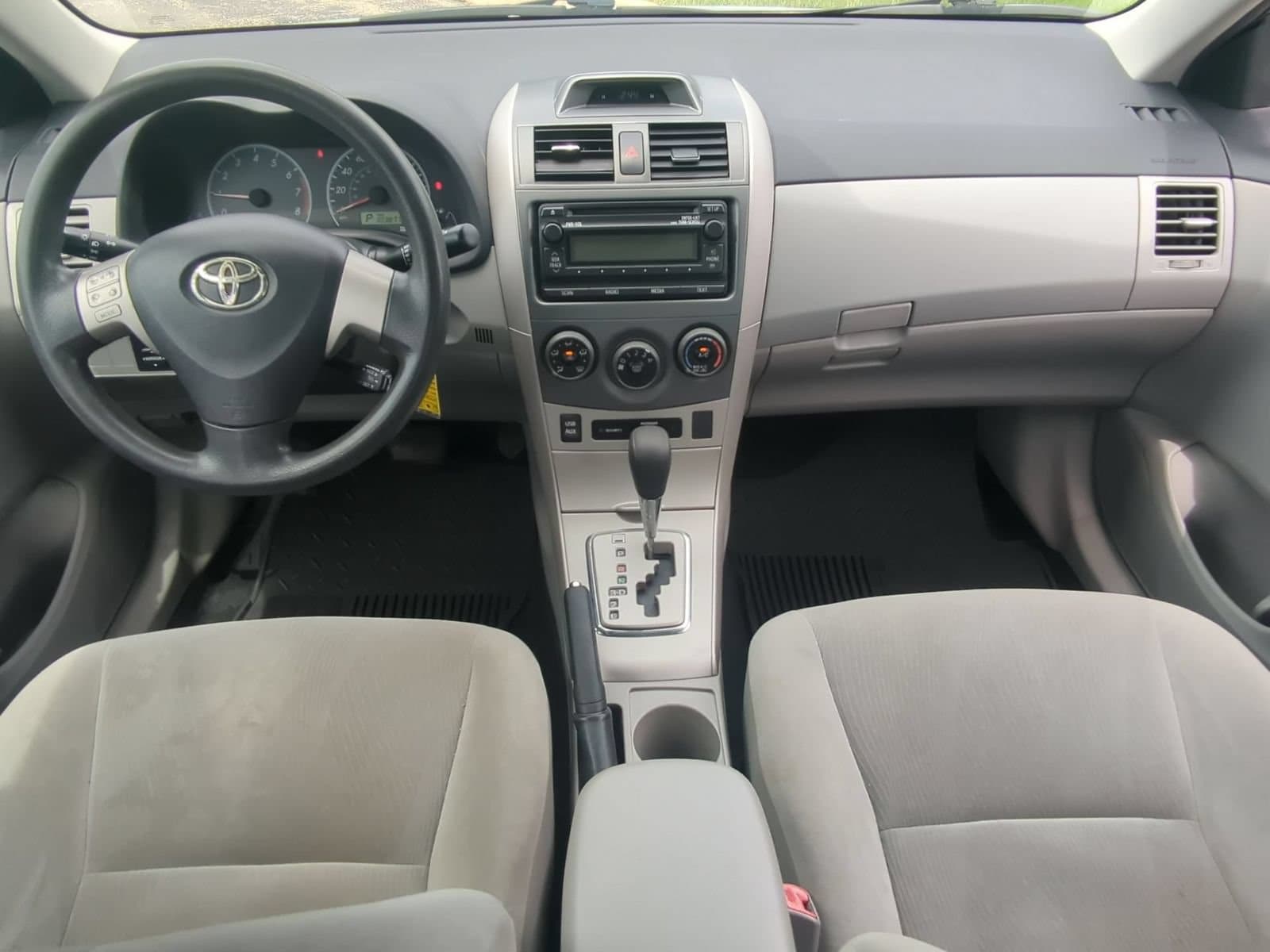 Thumbnail: 2012 Toyota Corolla - 15