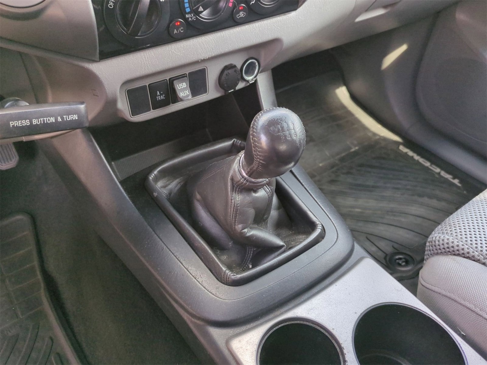 Thumbnail: 2014 Toyota Tacoma - 26