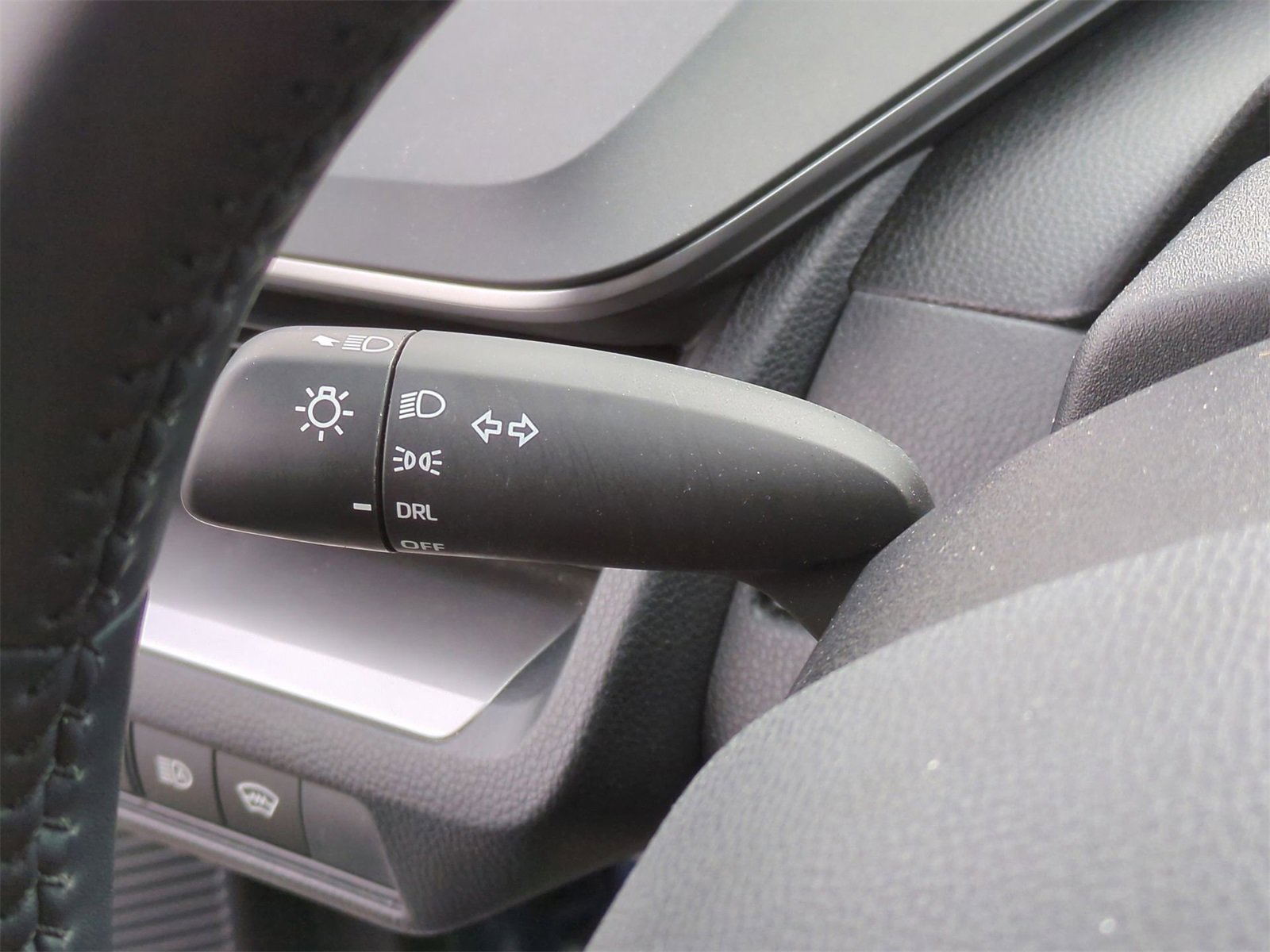 Thumbnail: 2023 Toyota Prius - 24