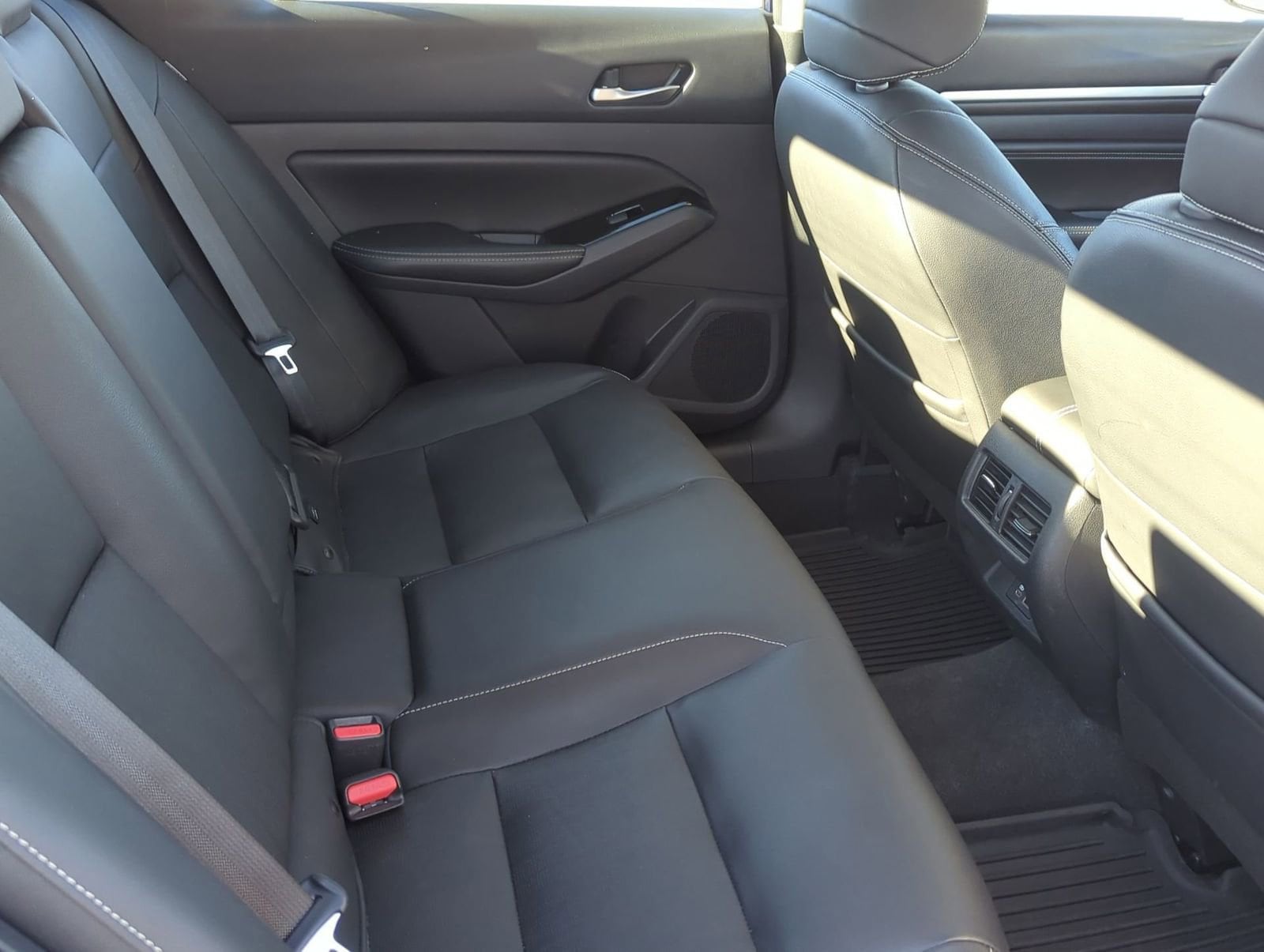 Thumbnail: 2022 Nissan Altima - 21